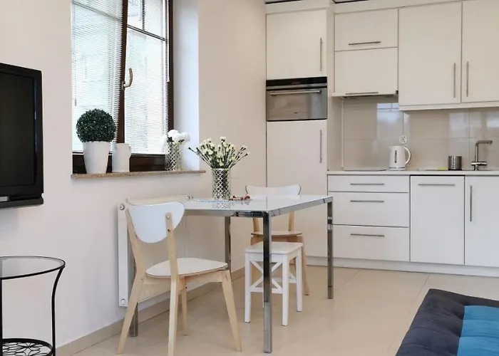 H2o Z Balkonem I Garazem, 300m Plaza Appartement